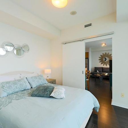 Skyline Elegance Condo Toronto Kültér fotó