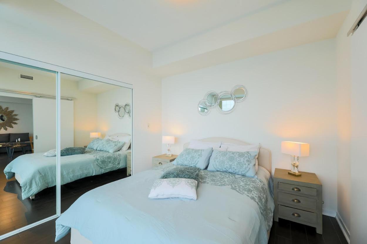 Skyline Elegance Condo Toronto Kültér fotó